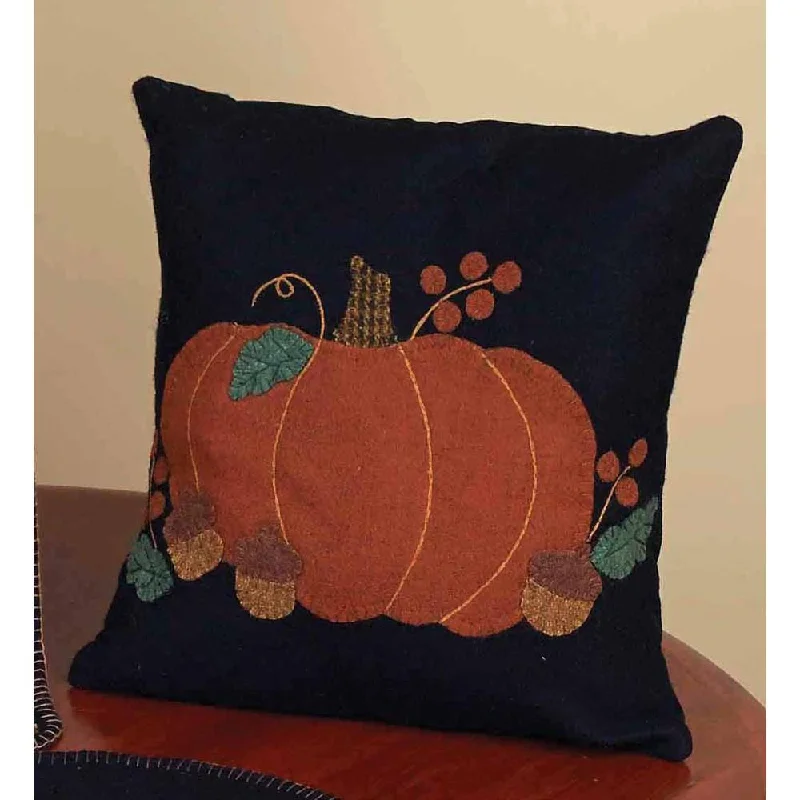 Pumpkin & Acorns Pillow PLAR0060