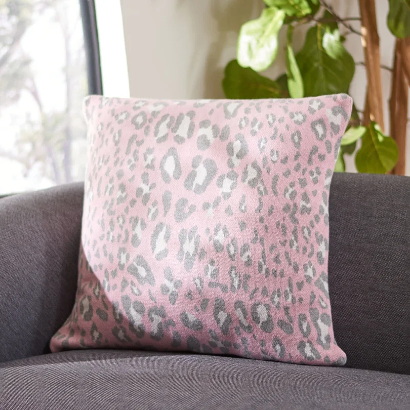 Safavieh Gwynn Leopard Pillow